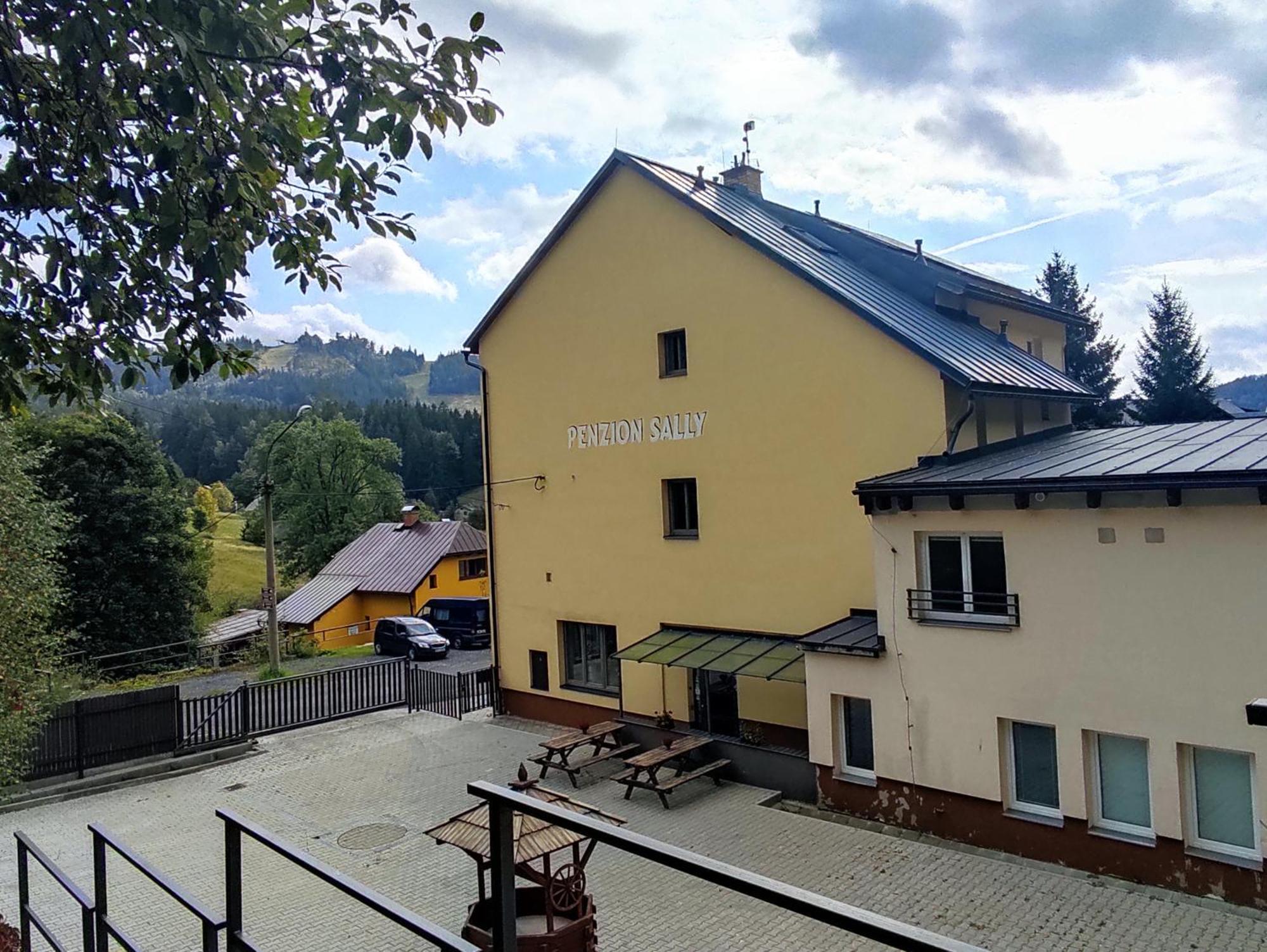 Penzion Sally Albrechtice v Jizerskych horach Luaran gambar